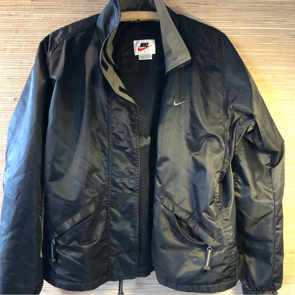 NIKE jacket szM Youth (8-10) waterproof Zipper and Velcro closure Unisex